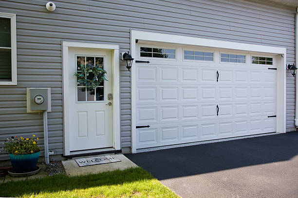 24/7 Emergency Garage Door Panel Replacement experts in Artondale, WA
